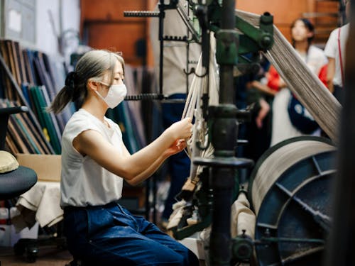 倉敷帆布を製造する丸進工業は創業135年。倉敷を代表する老舗企業。