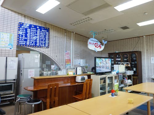 アットホームな空間”スナックくじら”