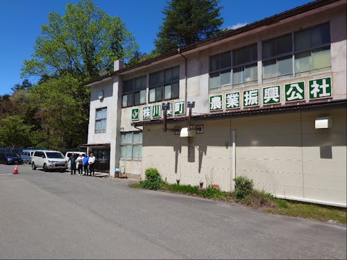 旧校舎を利用した趣のある本社です。