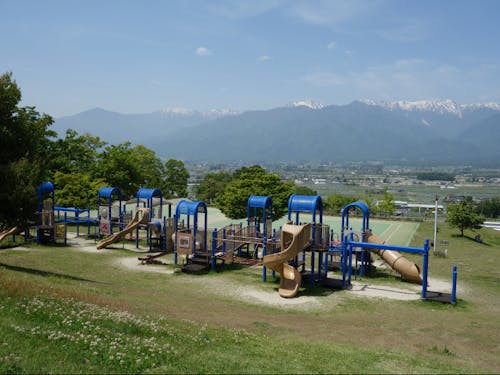 北アルプスの絶景を望む「クラフトパーク」