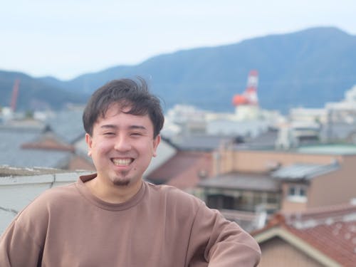 ゲストの杉谷さんです!ご自身で会社を起業して田舎暮らしを満喫しています!