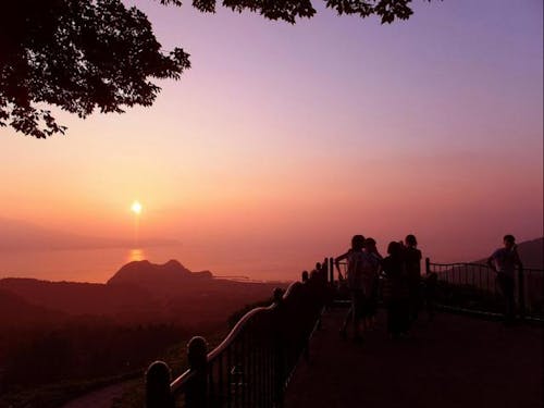 杉谷さんが暮らす敦賀市の夕日です!海も山も近くて素敵な場所です😊