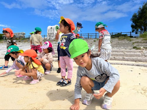 常に自然に親しむ島の子供たち