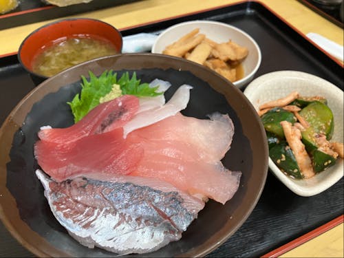 おわせ魚市場おととのランチ