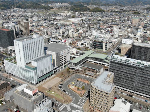 駅前はほどよく栄えています☆