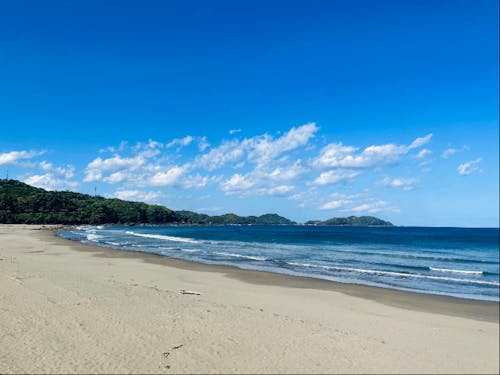 サーフィンの聖地生見海岸