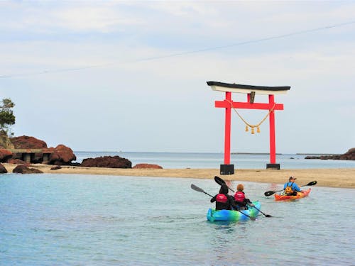 マリンアクティビティが盛んな海沿い地域