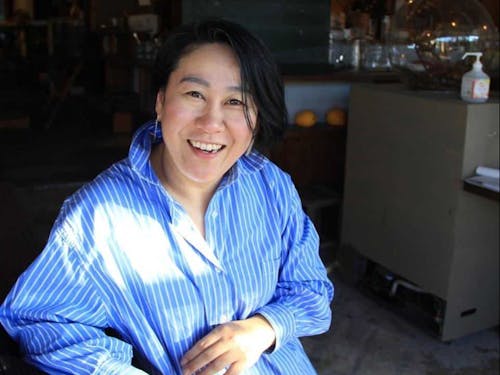 講師の折山尚美さん。「土に還る」を事業コンセプトに活動中。