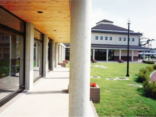 鷹山宇一記念美術館(外観)