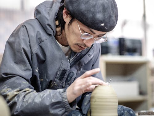会津本郷焼の技術継承(竹内さん)