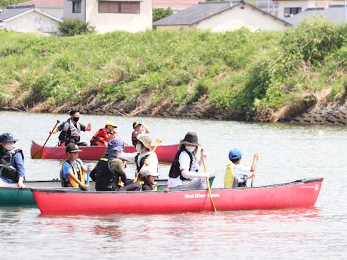 地域団体によるカヌー教室の様子