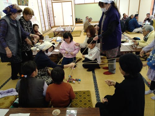 集落で開催した日曜カフェの様子
