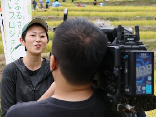 棚田オーナーの玉城莉衣さん