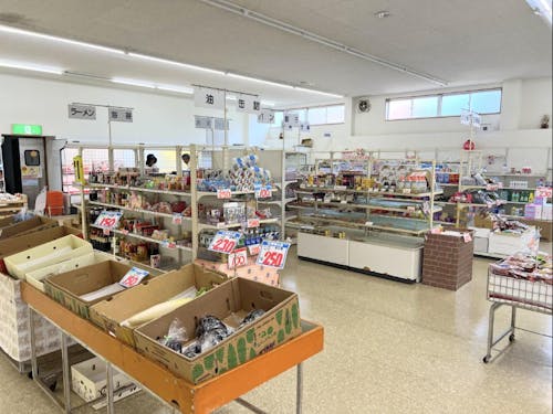 広々とした店内