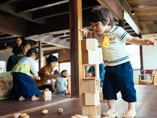 コミュニティで子供の面倒をみあってます