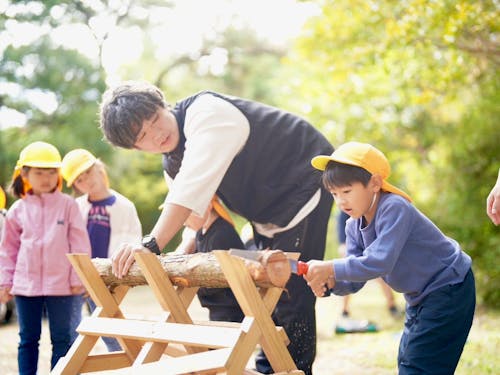木に触れて、山や森を知ろう。