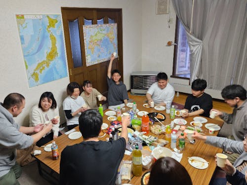 学生寮の歓迎会の様子