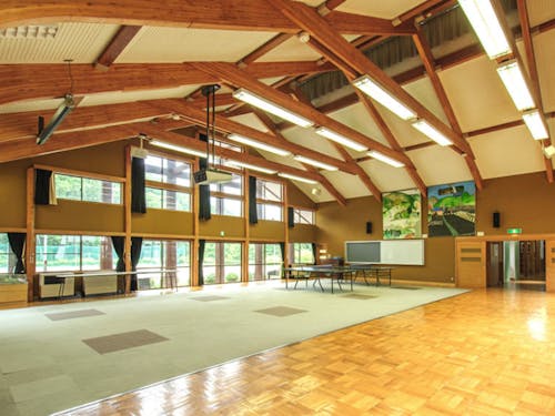 今回の遊びは、学校が舞台だ!