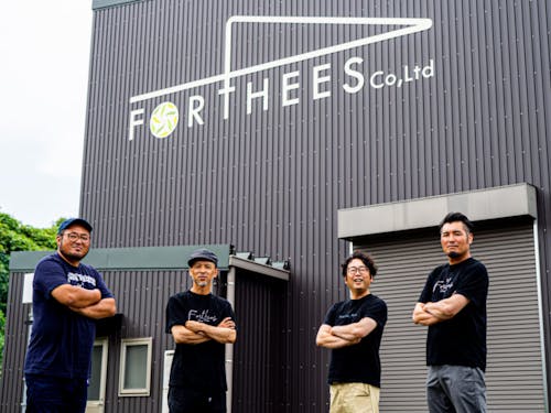 左から中山さん、大山さん、福田さん、尾上さん ©くじらの髭