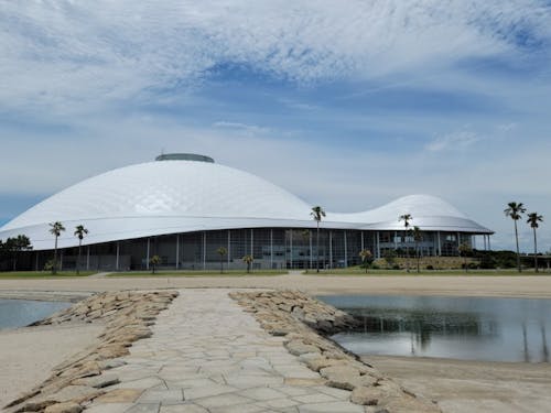 会場の「山口きらら博記念公園」