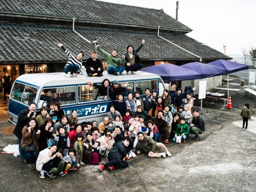 千綿の元農協米倉庫をリノベーションした交流拠点Sorrisoriso。若手で活躍する人も多い。