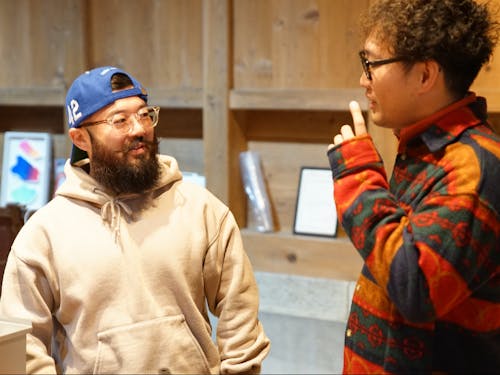 外の世界を見たからこそ、改めて地元の良さに気づいたと語るKenさん