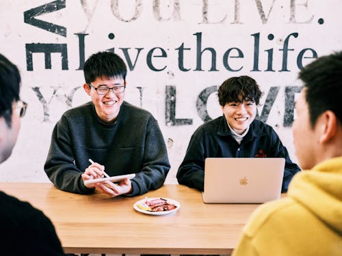 いろんな話題を聞いて整理する役割