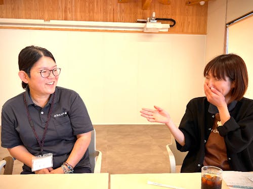 統括マネージャー上野さんと店長入谷さん。和やかな雰囲気で笑顔