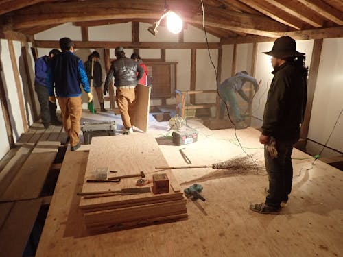 みんなでワイワイ作業