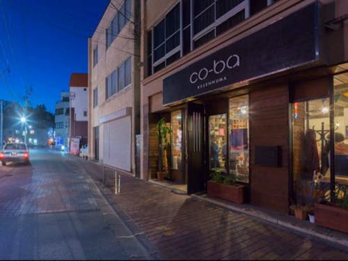 気仙沼の美味い処が並ぶ道