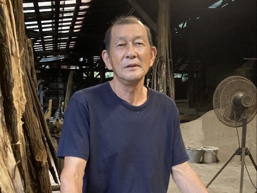 師匠となる『大自然本舗 えむてぃ』代表の津村さん。