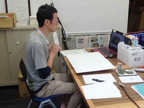 デジタル最前線なのにアナログなオンラインツアー