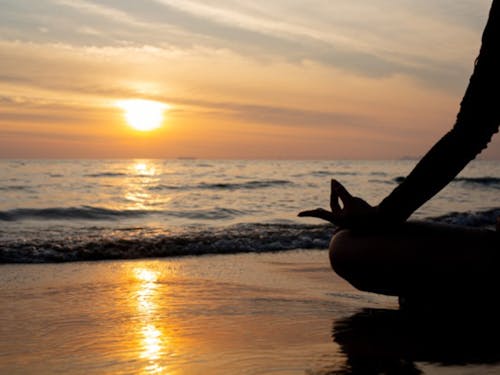 サンセットヨガ