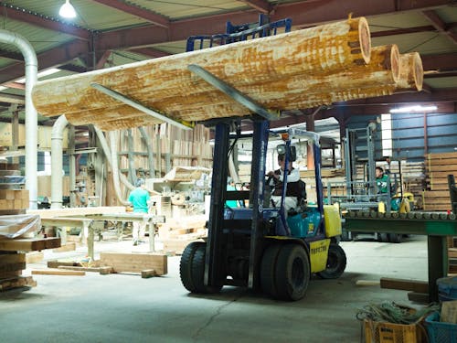 普段見ることができない現場を体験できます。