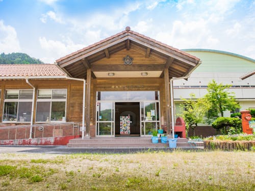 不登校の子どもたちに安心と自信を育む「おんせんキャンパス」