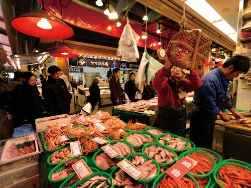 市場の様子や