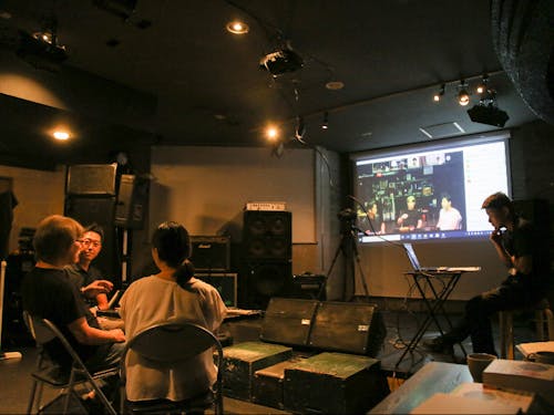 第2回目「いいだのもり」の配信の様子