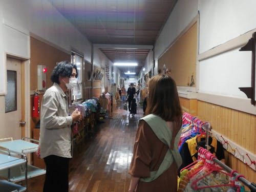 私立幼稚園の見学。自然とのふれあいと自主性を育てる教育で大人気