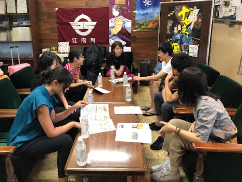 学生さんたちが研修で役場を訪問され、町の取り組みを説明