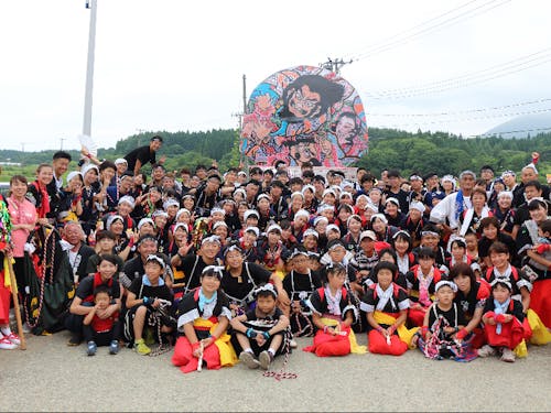 東北の短い夏を一気に駆け抜けるかの様に力の限り皆で跳ね続ける