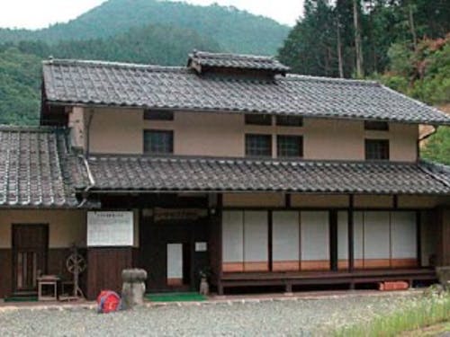 上垣守国記念館