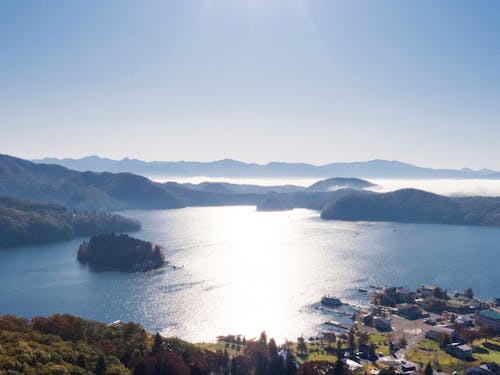 自然の中でのびのび子どもたちに関わることができます。