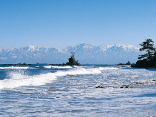 国定公園 雨晴海岸