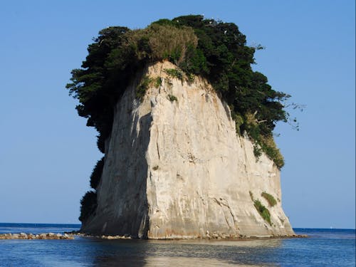 珠洲市の見附島