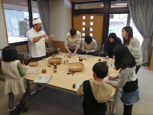昨年の冬のごのへ暮らし体験会の様子(木工体験)