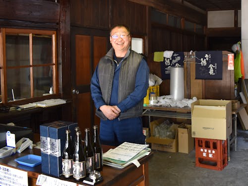 白河駅前本町商店街にある酒蔵「大谷忠吉本店」