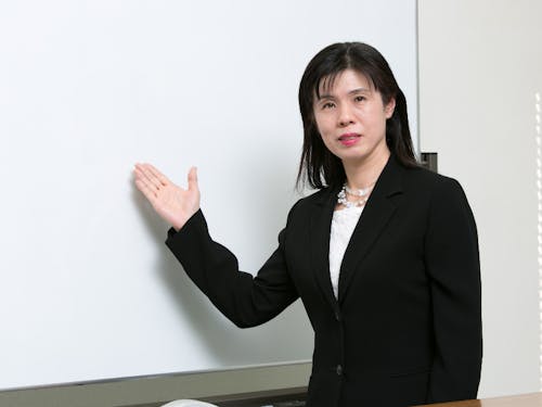 フィナンシャルプランナーの五十川　貴巳子先生