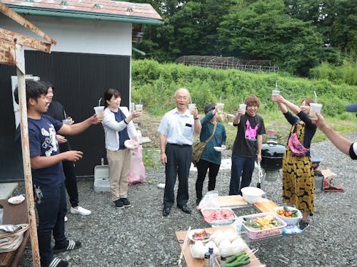 空き家をリノベーションしたゲストハウスにて。私たち楽しいスタッフがサポートします!