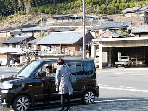 歩いてると声をかけてくれる人がいたり。
