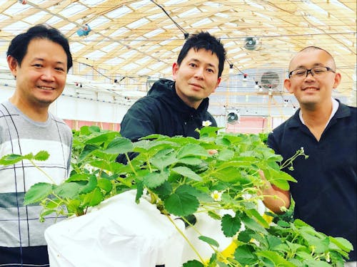 首都圏に店舗を構えるパテシィエが視察に来てくださいました(右が太田です)